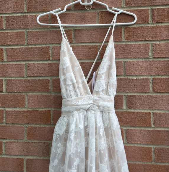 Lulu's White Floral Lace Wedding Dress - Picture 5 of 9